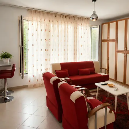 3 Min From The Appartamento Golem (Tirana)
